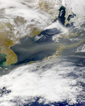 dust storm moving from China to western USA