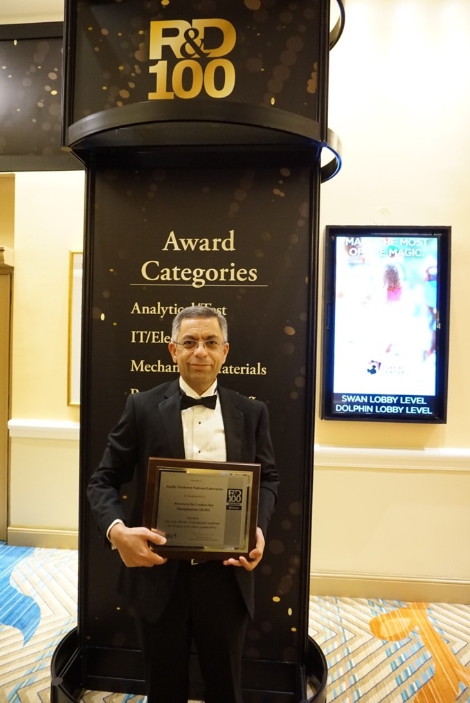 Yehia Ibrahim represented the SLIM team at the R&D 100 Awards ceremony.