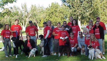 PNNL Staff and their dogs on the walk
