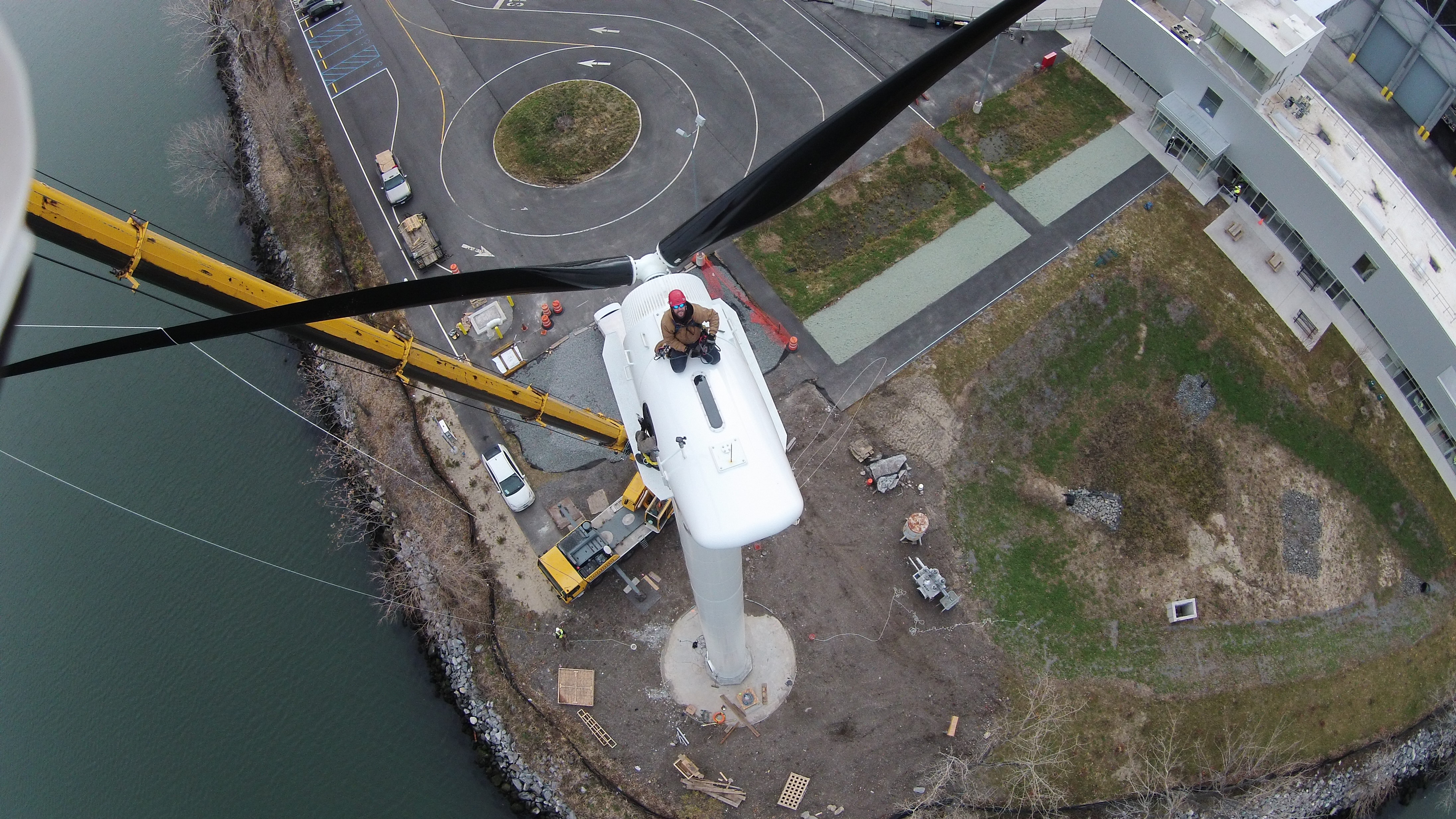 Downward look at turbine 