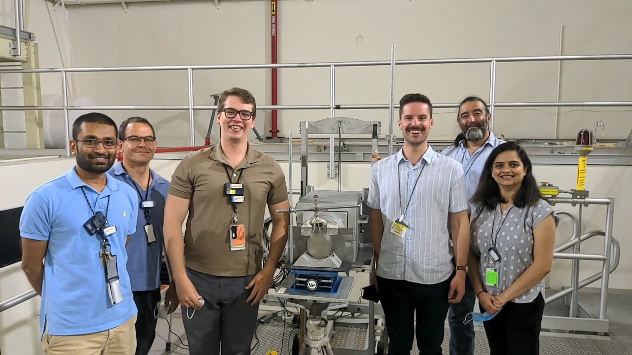 Photo of researchers in a lab