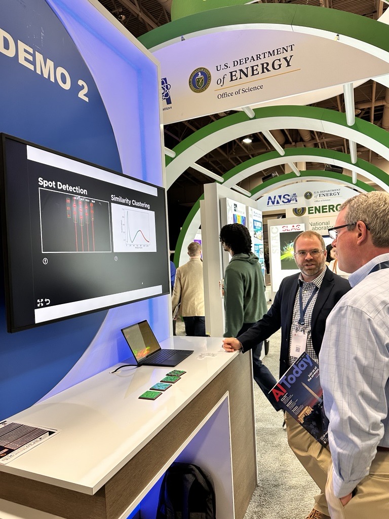 Dan Schreiber presents at the AI Expo