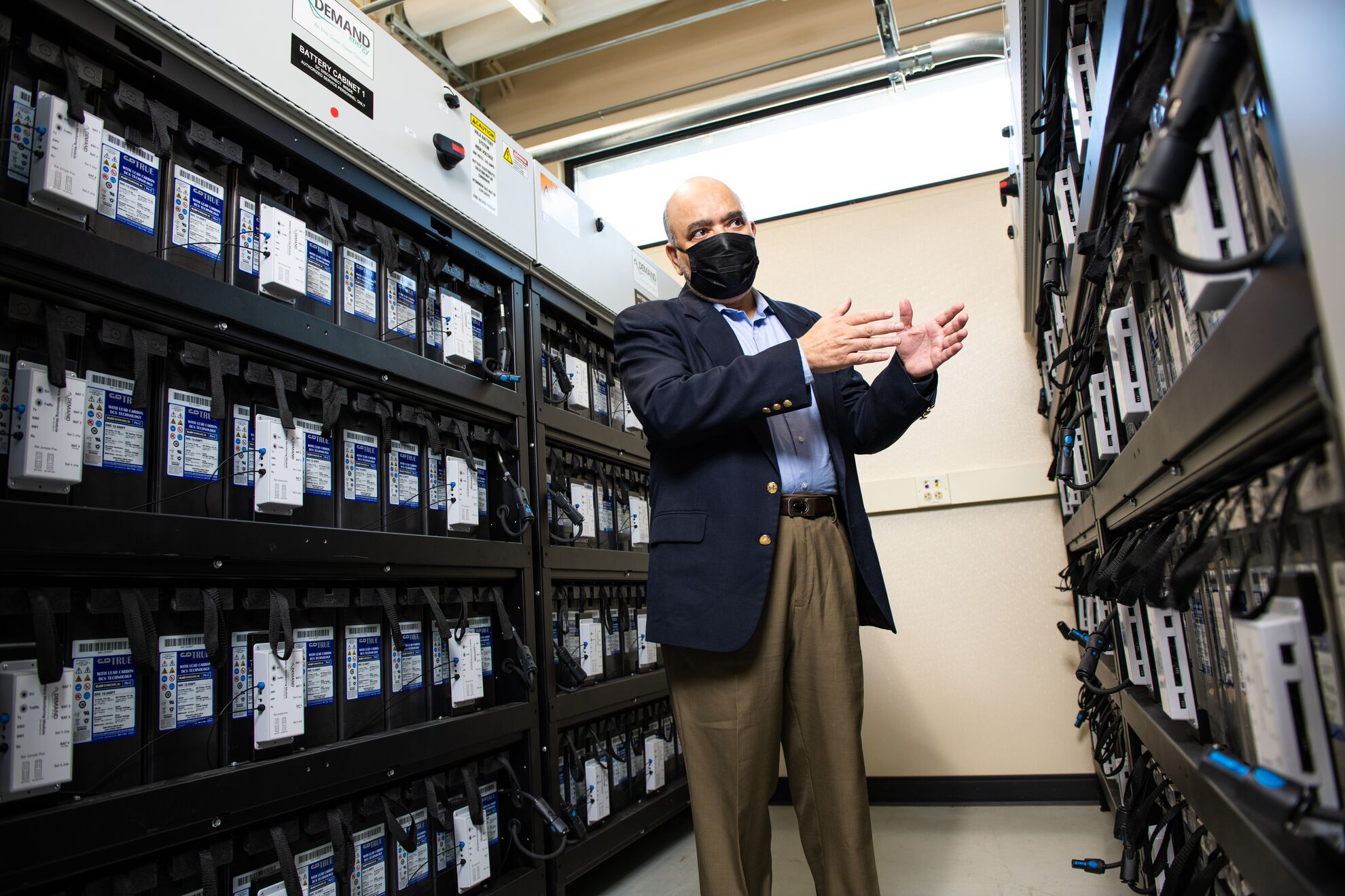 Photo shows an energy storage system inside of the Systems Engineering Building at PNNL