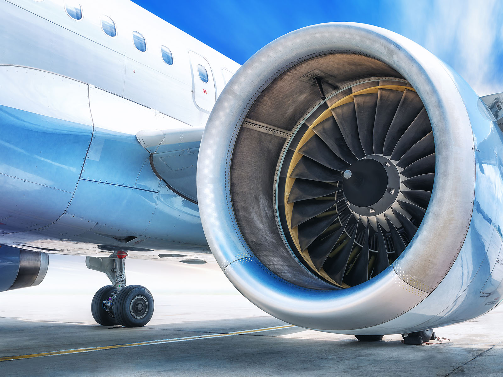 Airplane turbine