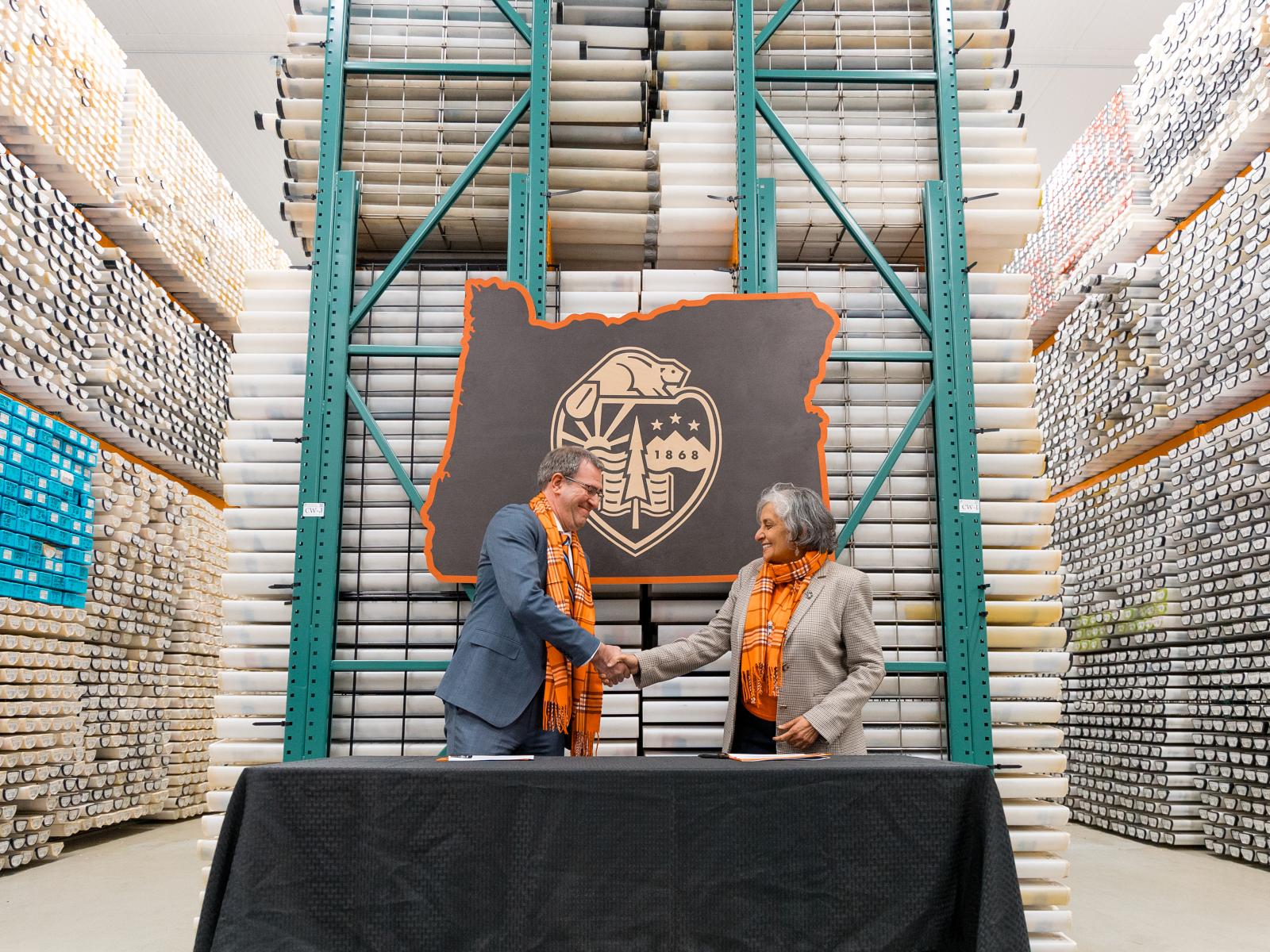PNNL and OSU sign MOU