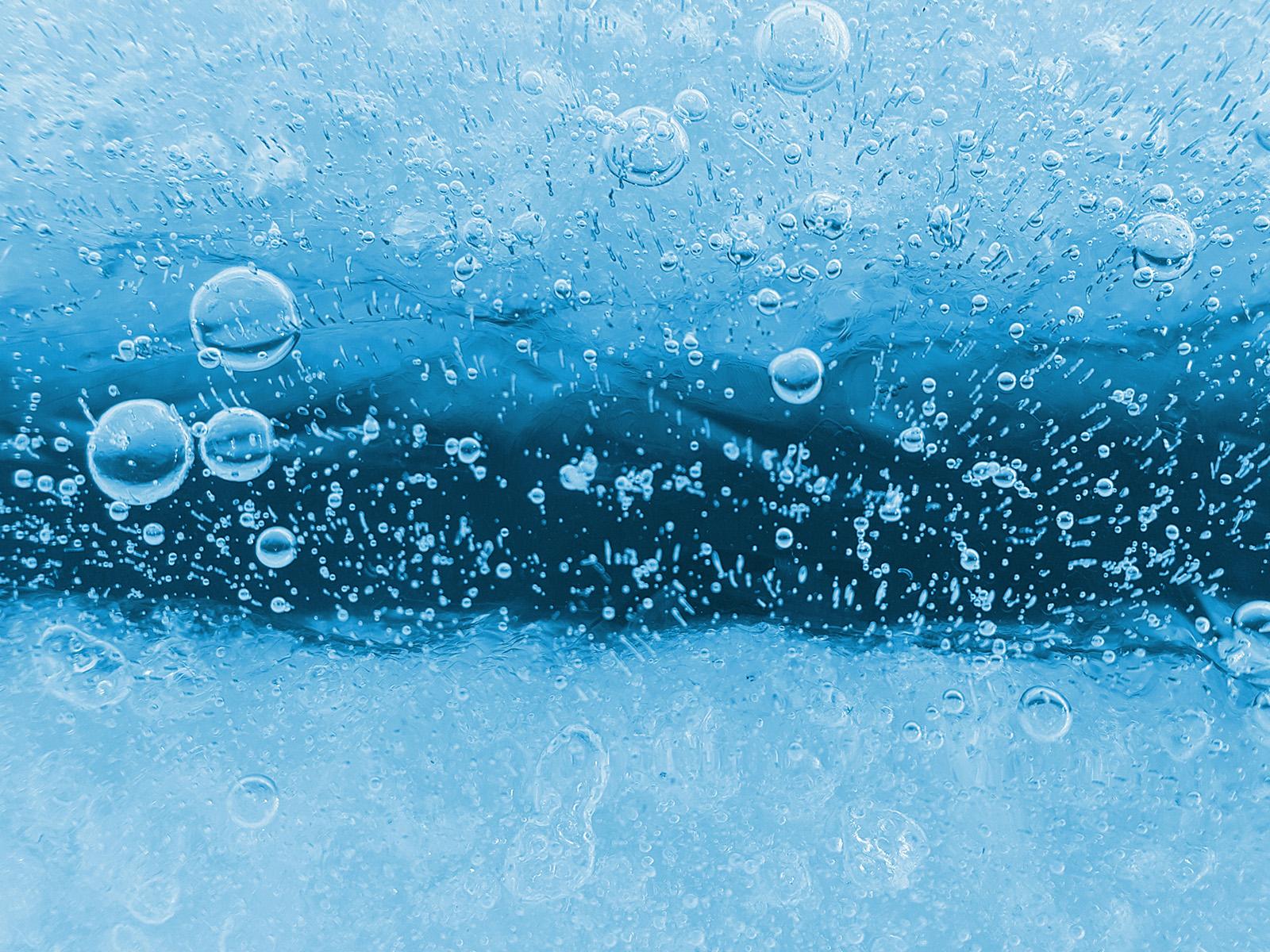 Bubbles captured in ice