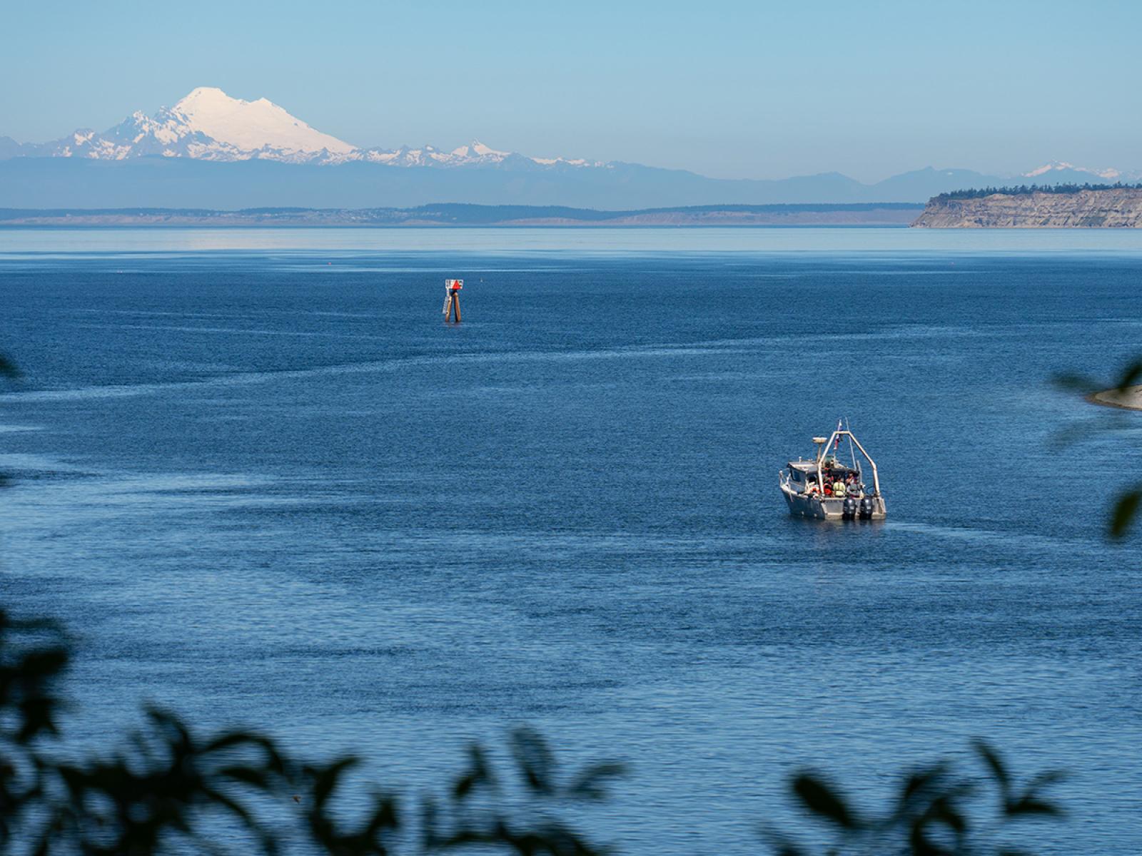 Researchers conduct tests in Sequim Bay 