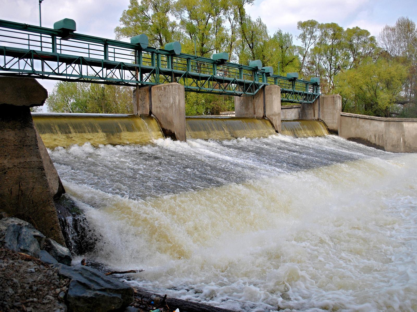 Non-powered dam