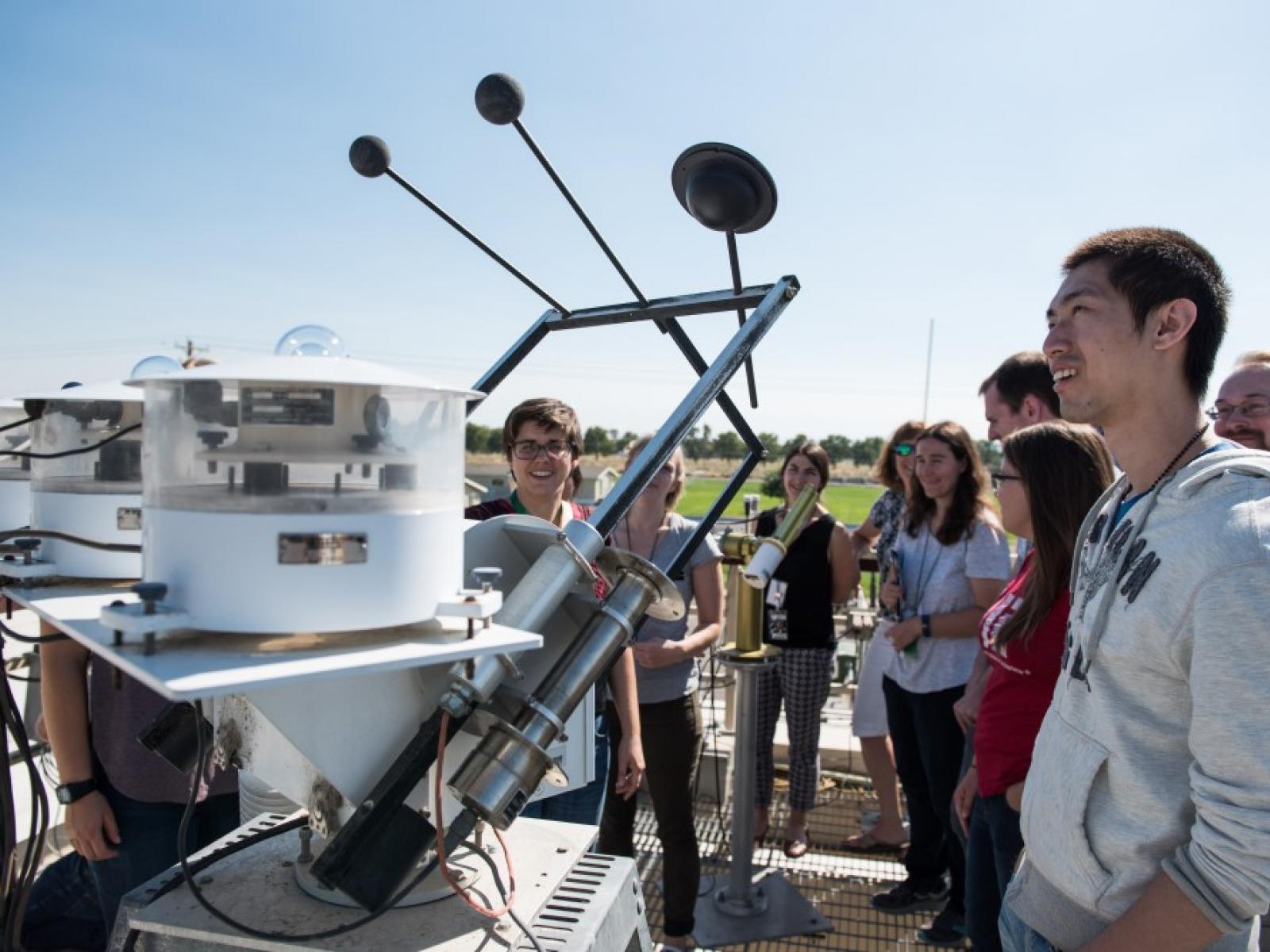 UW students tour the PNNL Atmospheric Measurements Laboratory's "skystand" platform