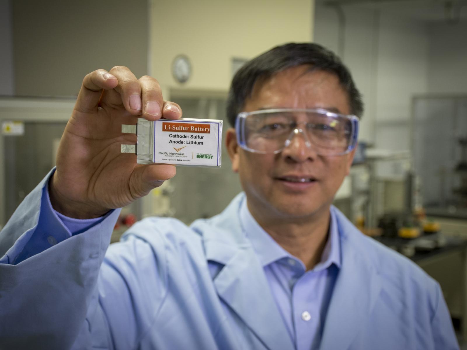 PNNL researcher Jason Zhang