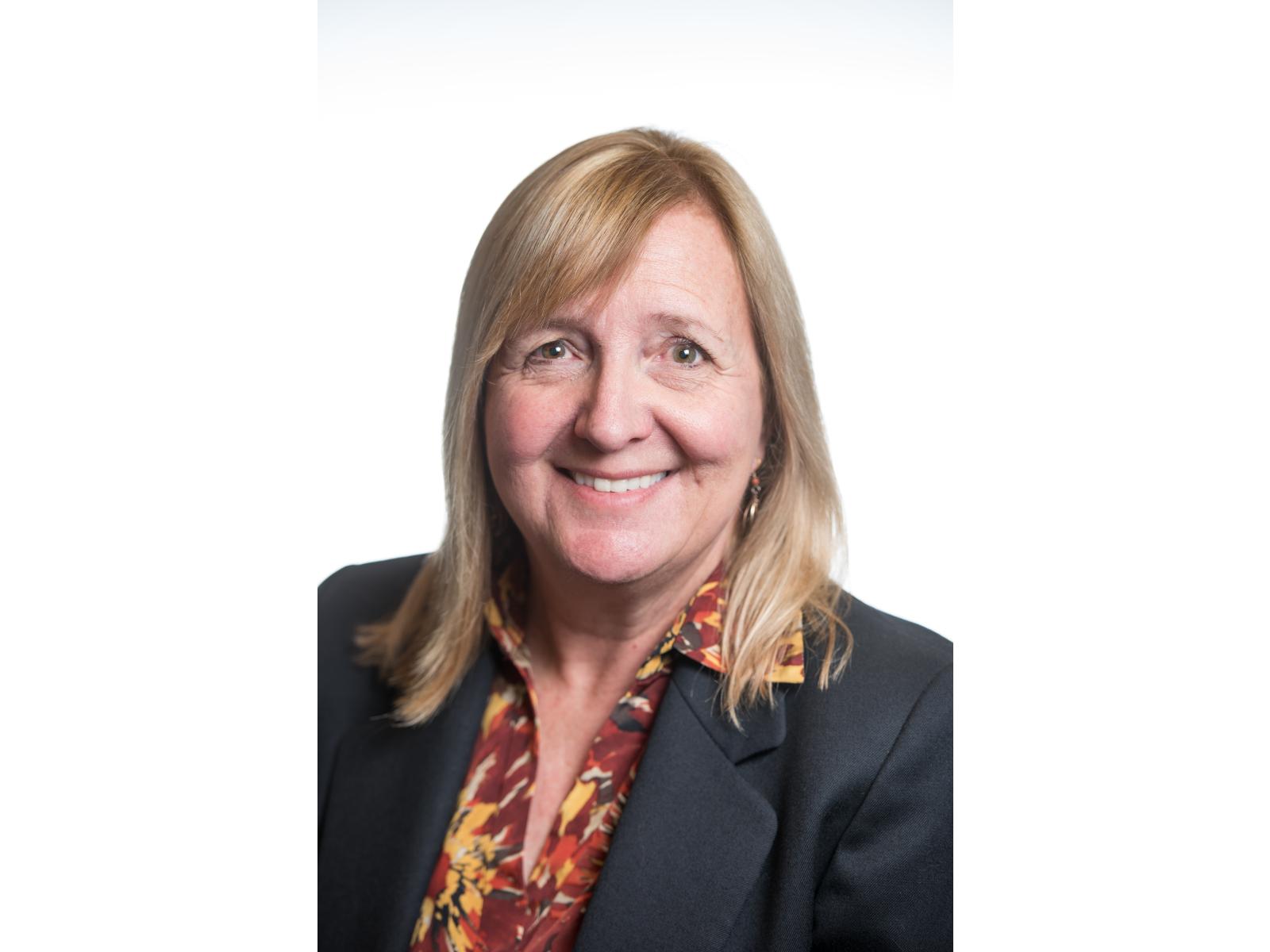 Cindy Bruckner-Lea headshot
