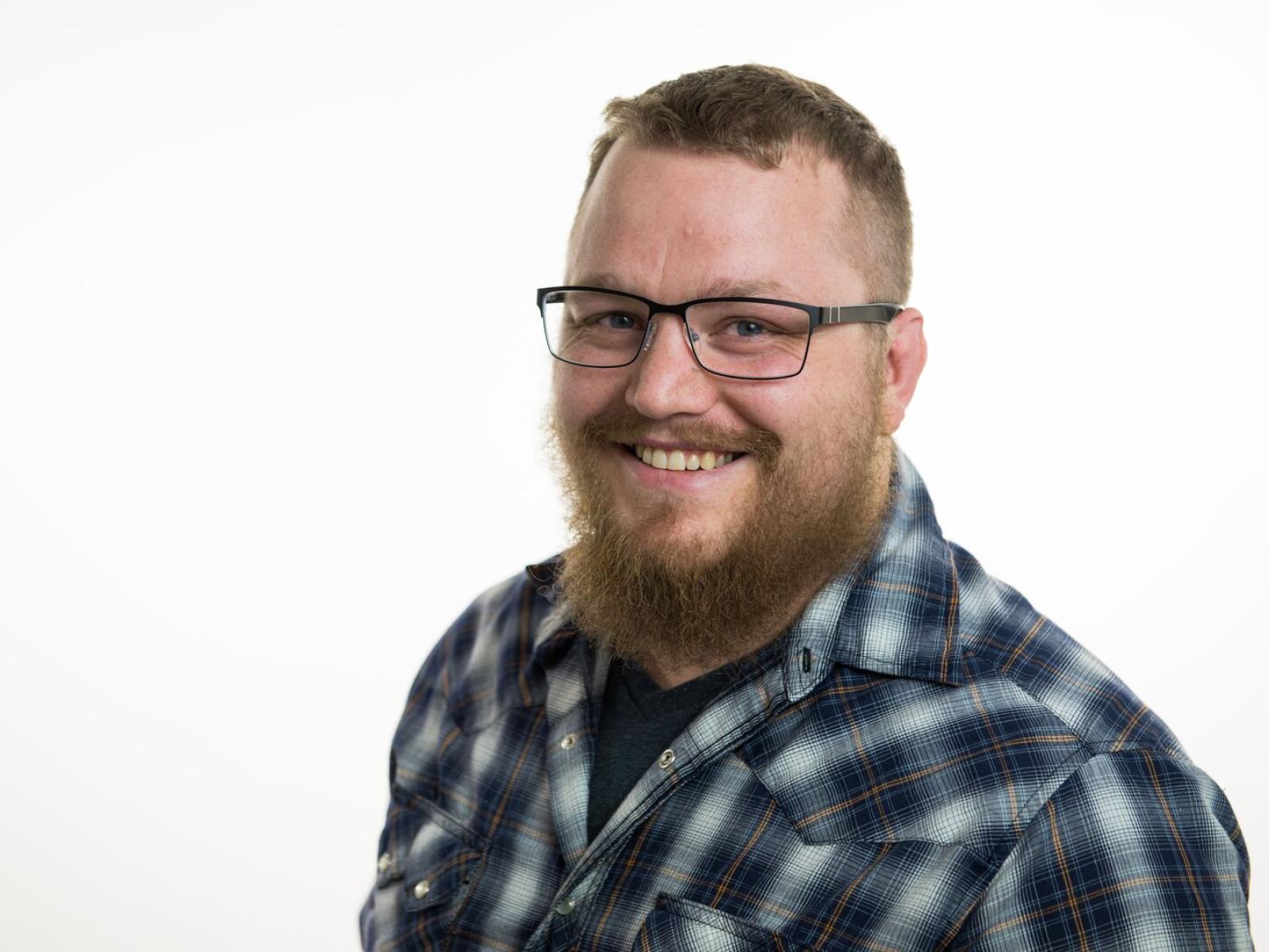 Nic Uhnak 