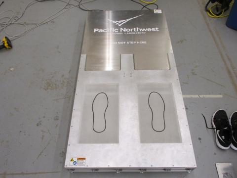 The millimeter-wave shoe scanner