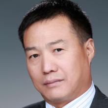 Portrait of Guohui Wang