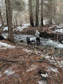 Lupita Renteria and Xia Gillespie collecting surface water, hyporheic pore water, ground water, and sediment in Oak Creek Watershed, WA 