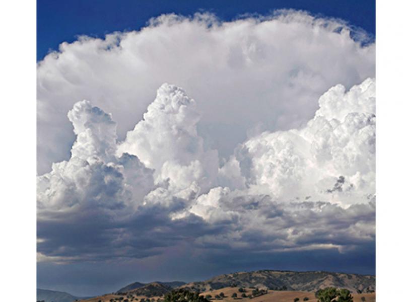 Anvil_shaped_cumulus-Ghan-bright-cloud-May2017