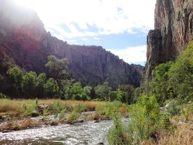 Image of a river in a canyon sunny day