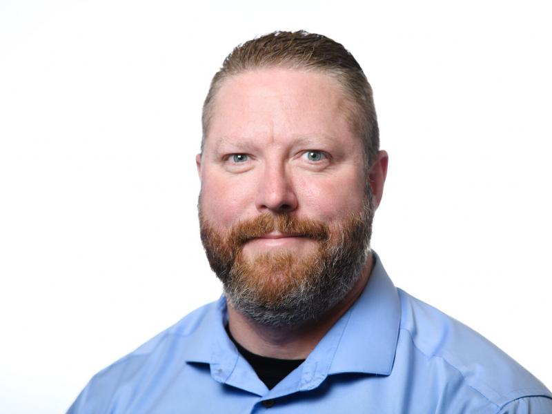 Jeff Evans (full portrait)