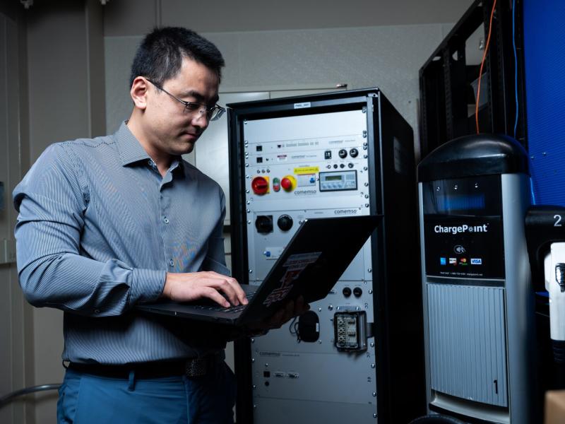 Xiaoyuan Fan in the Power Electronics Lab at PNNL
