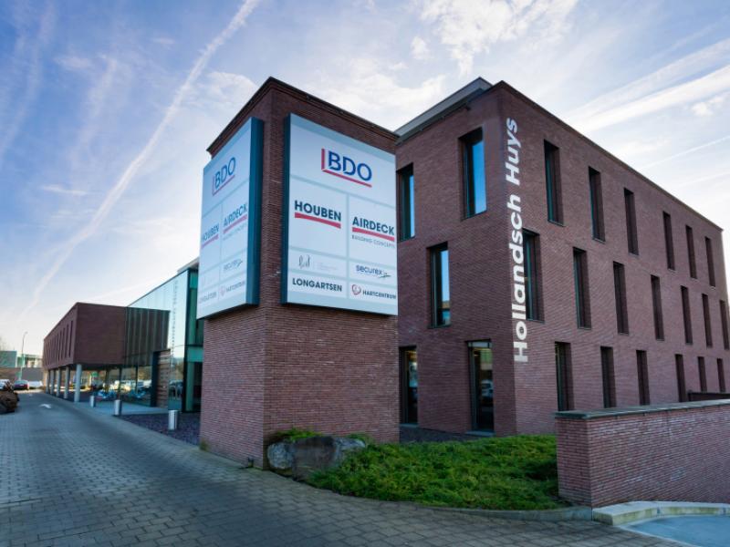 Hollandsh Huys office building