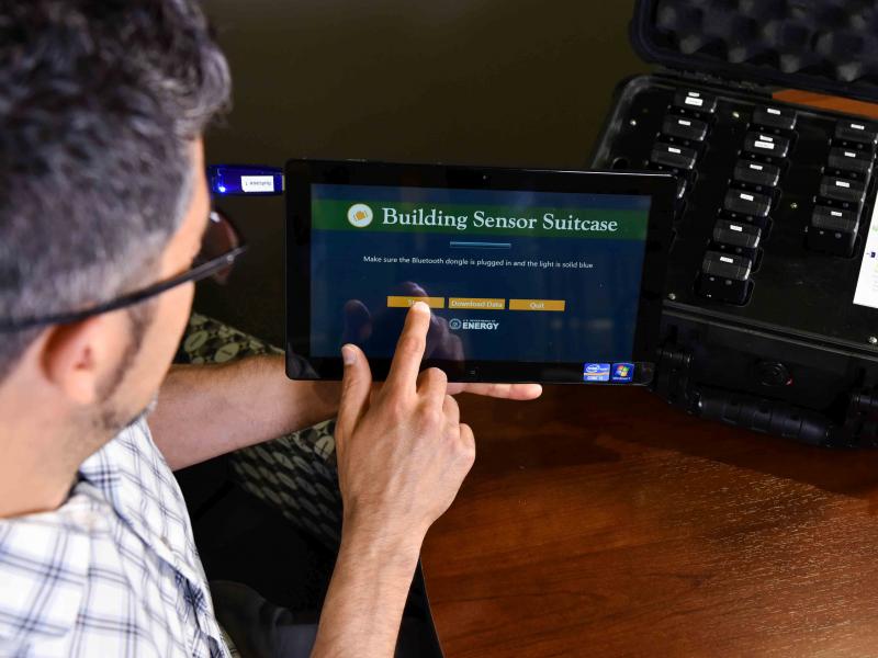 Sensor-Suitcase-Programming