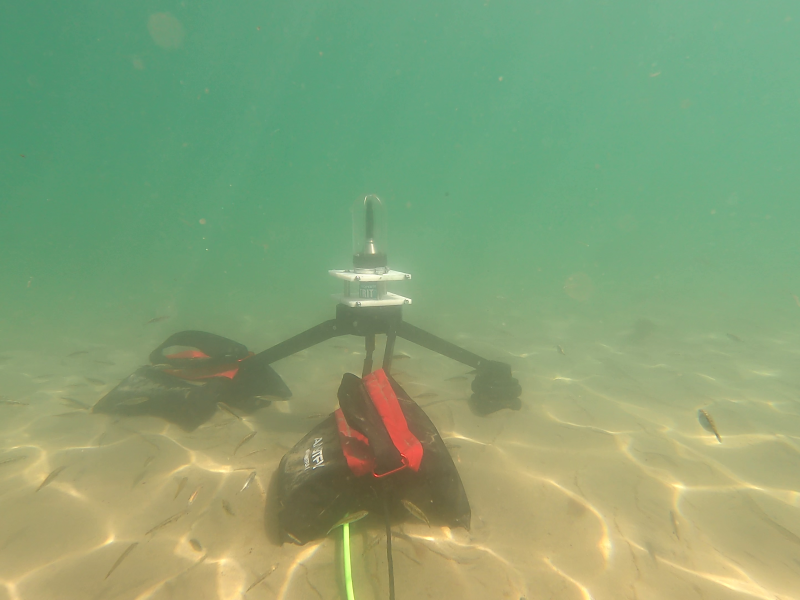 Nereus deployed a hydrophone with a flow shield to measure acoustic sound pressure